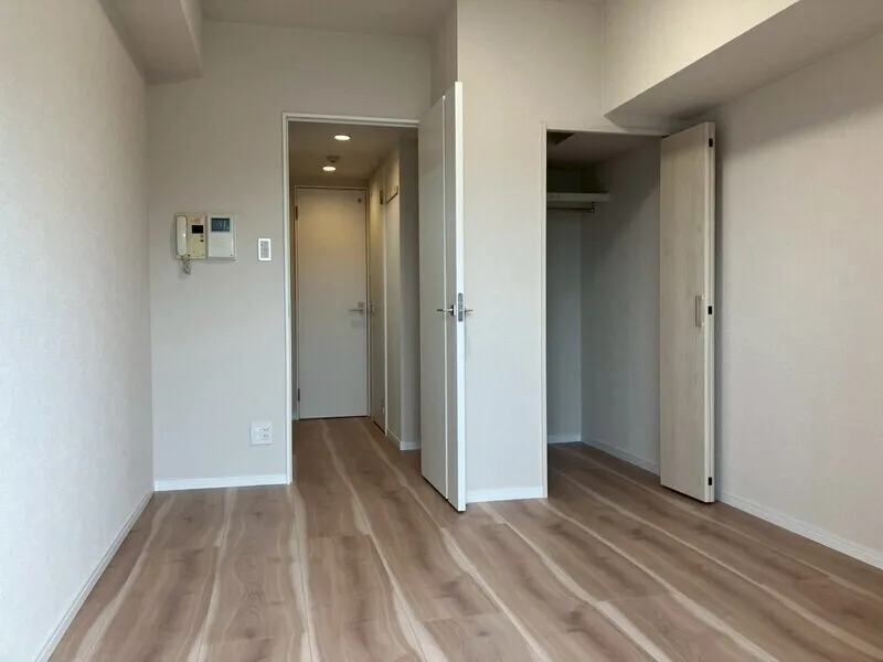 Milia Residence Shirokanedai Hills - Interior - ["Wood", "Flooring", "Floor"]