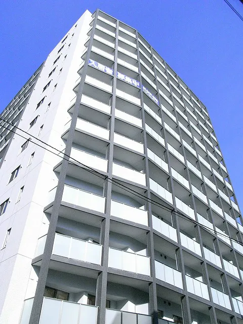 Estime Maison Akabane - Exterior - ["Building", "Sky", "Skyscraper"]