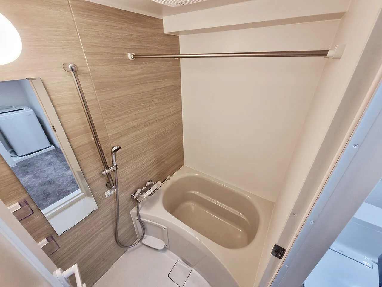 Mynavi STAY Hon-Haneda - Interior - ["Plumbing fixture", "Flooring", "Floor"]