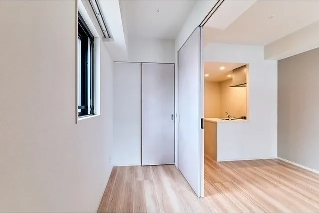Lefon Progres Akabane Marks - Interior - ["Flooring", "Floor", "Wood flooring"]