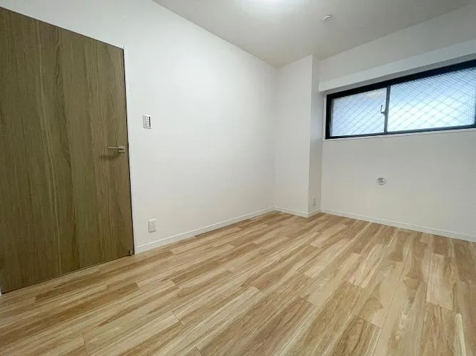 Maison Chiba Room 702