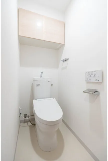 La Douceur Higashi Nakano - Interior - ["Toilet seat", "Bathroom", "Plumbing fixture"]