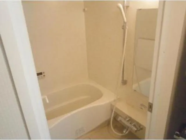 Elstanza Shirokane - Interior - ["Property", "Bathroom", "Room"]