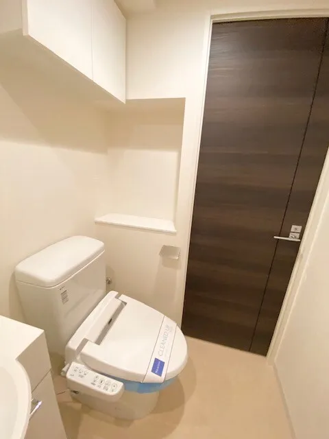 Residia Omori III - Interior - ["Flooring", "Floor", "Plumbing fixture"]