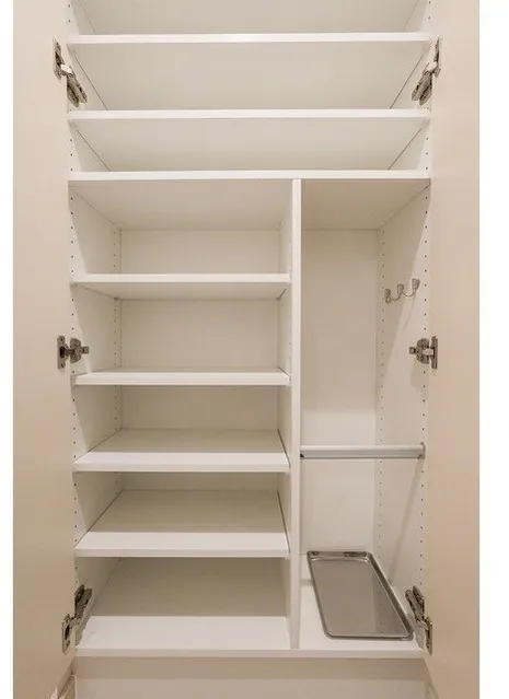 Comforia Liv Bunkyo Gokokuji - Interior - ["Cupboard", "Shelving", "Cabinetry"]