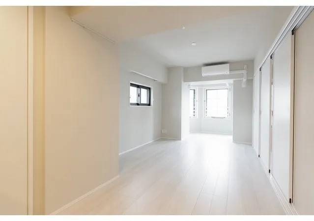Presagio - Interior - ["Property", "Room", "Floor"]