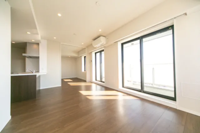 Merukumaru Keio Sasazuka Residence - Interior - ["Window", "Building", "Fixture"]