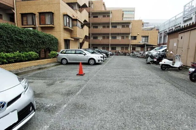 Maison De Loire - Exterior - ["Vehicle", "Car", "Parking"]