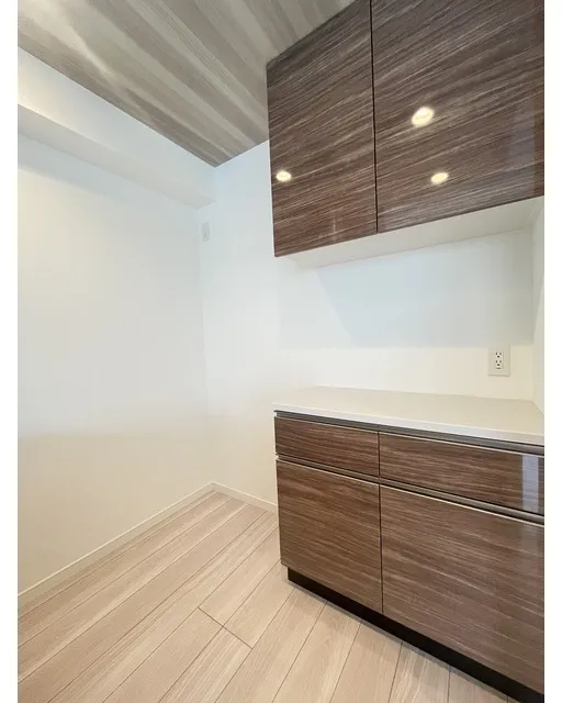 Comforia Liv Bunkyo Gokokuji - Interior - ["Flooring", "Wood", "Floor"]