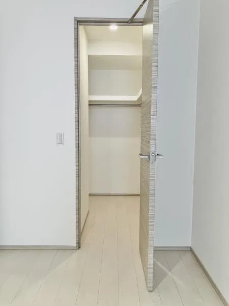 Brillia Mare Ariake Tower & Garden - Interior - ["Flooring", "Wall", "Floor"]