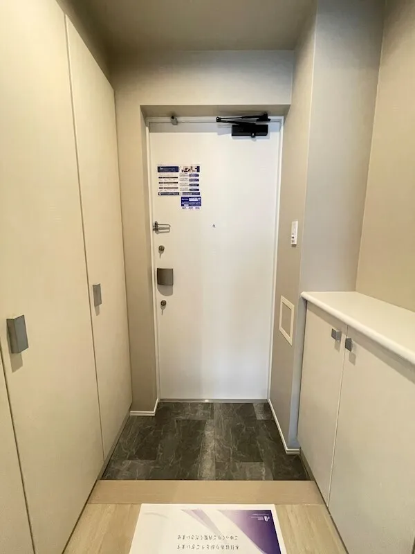Residia Tsukishima II - Interior - ["Fixture", "Door", "Handle"]