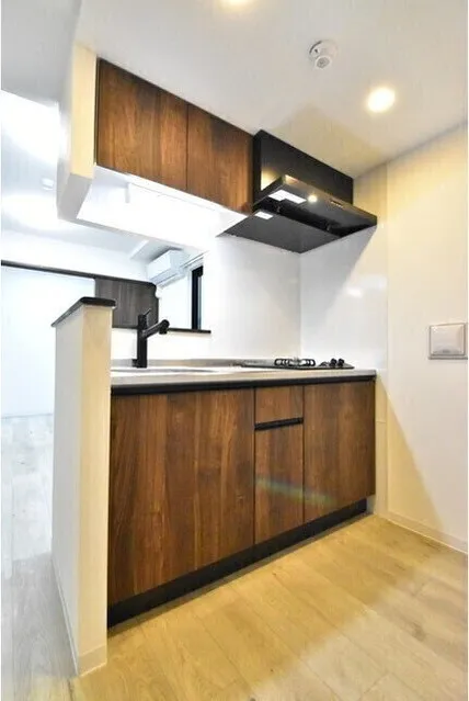 RJ Casa Sakurashinmachi - Interior - ["Cabinetry", "Countertop", "Wood"]