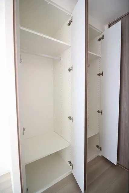 Baus Stage Takadanobaba - Interior - ["Building", "Fixture", "Plumbing fixture"]