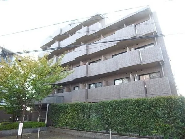 Louvre Ebisu South Garden - Exterior - ["Brutalist architecture", "Mesh"]
