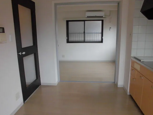 Winbell Duet Ebisu 2 - Interior - ["Flooring", "Wood", "Floor"]