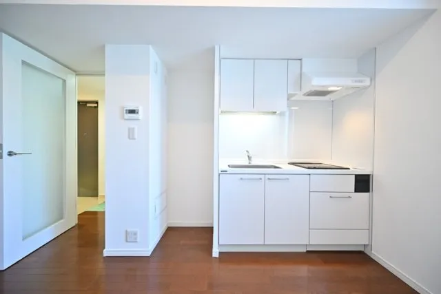 City House Yoyogi - Interior - ["Floor", "Interior design", "Apartment"]
