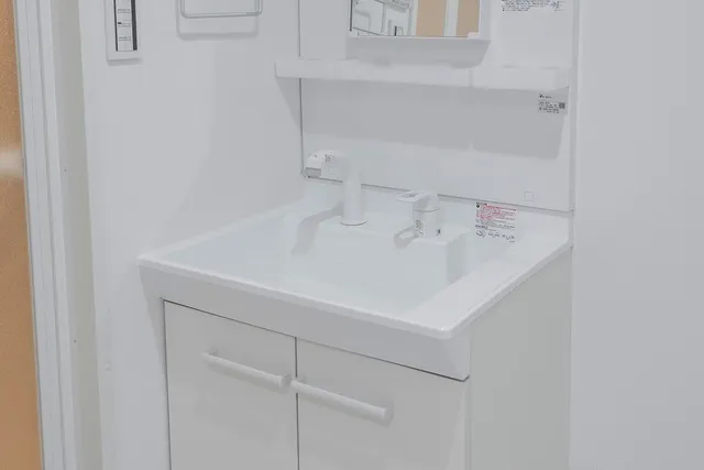 Aglaia Shinjuku Yokoteracho - Interior - ["Bathroom cabinet", "Plumbing fixture", "Bathroom Sink"]