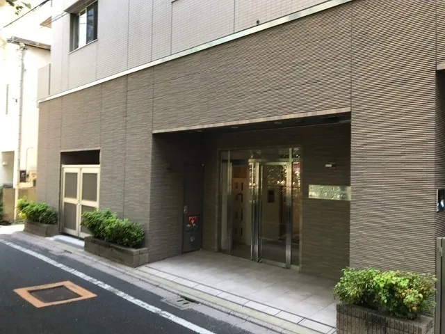 Breezvale Higashiyama - Exterior - ["Plant", "Property", "Building"]
