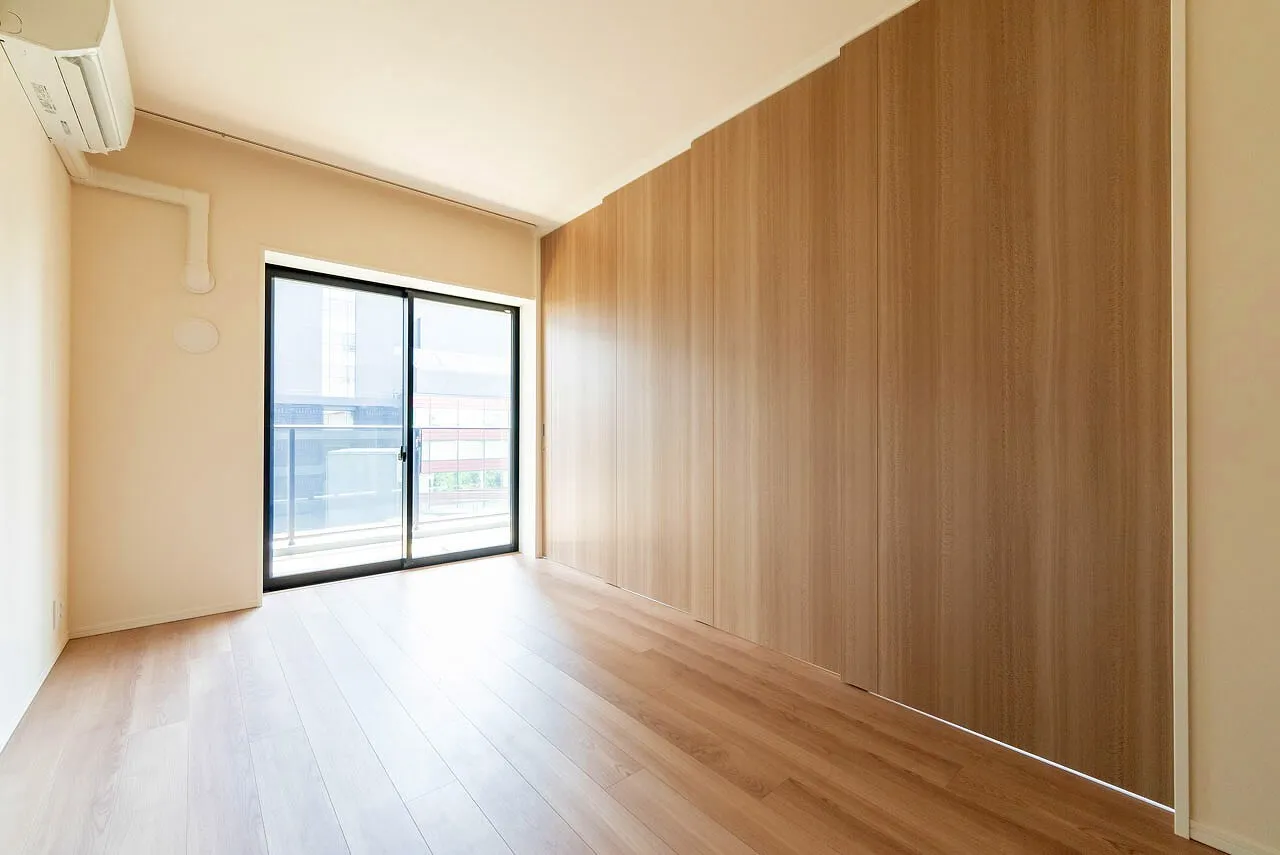 Mita Hijirizaka Garden Residence - Interior - ["Building", "Window", "Fixture"]