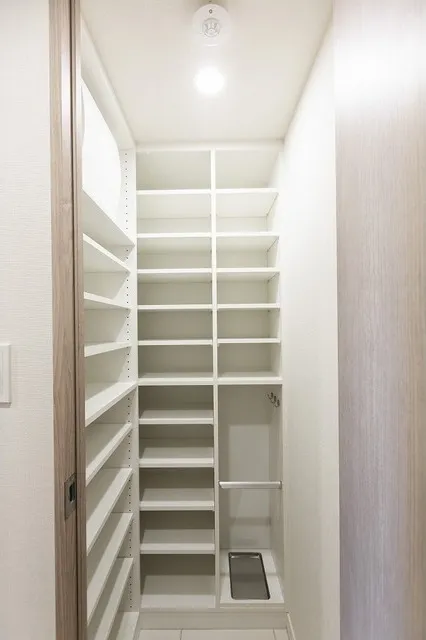 Comforia Kitazawa - Interior - ["Building", "Fixture", "Wood"]