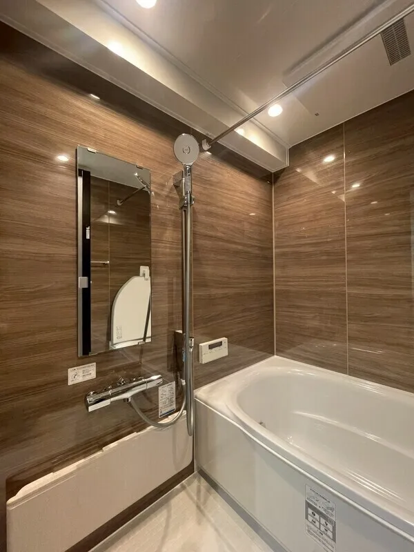 LUMIEC un Sasazuka - Interior - ["Flooring", "Plumbing fixture", "Interior design"]