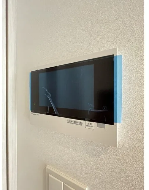 Season Flats Omorinishi - Interior - ["Electronic device", "Display device", "Technology"]