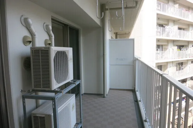 Esty Maison Toyosu Residence - Interior - ["Apartment", "Floor", "Glass"]