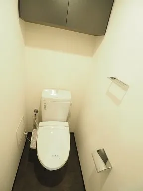 Residia Meguro Ⅳ - Interior - ["Bathroom", "Toilet", "Plumbing fixture"]