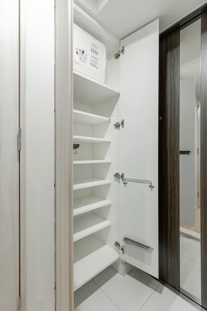 Belfirth Omori Sanno - Interior - ["Flooring", "Wood", "Interior design"]