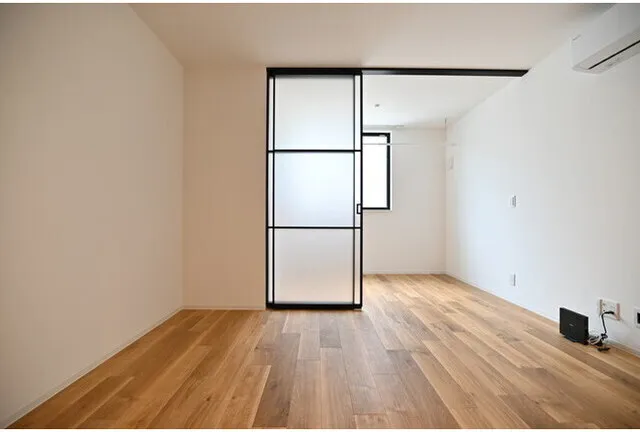 False Class Takadanobaba - Interior - ["Flooring", "Wood flooring", "Floor"]