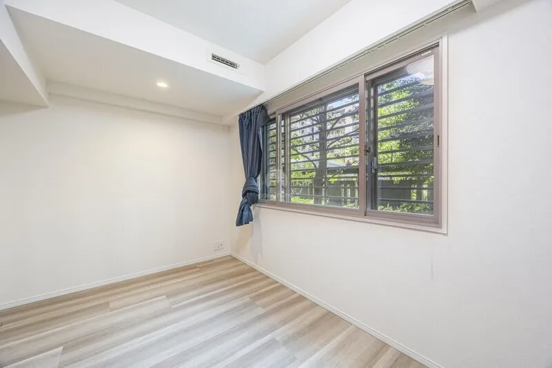 Fukasawa House - Interior - ["Wood", "Flooring", "Ceiling"]