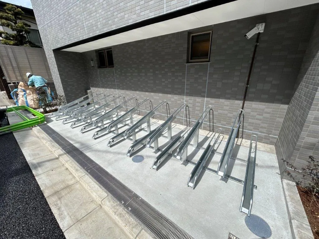 Branchiesta Ekoda - Exterior - ["Composite material", "Metal", "Building material"]