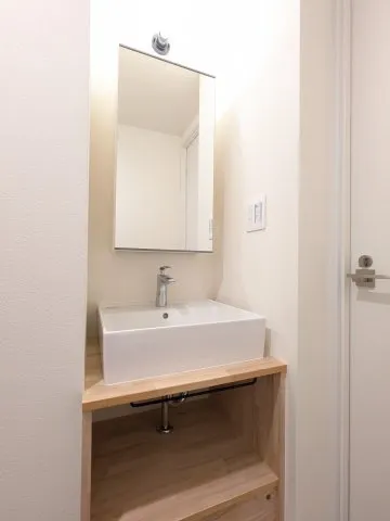 Apice Togoshi Ginza - Interior - ["Mirror", "Tap", "Sink"]