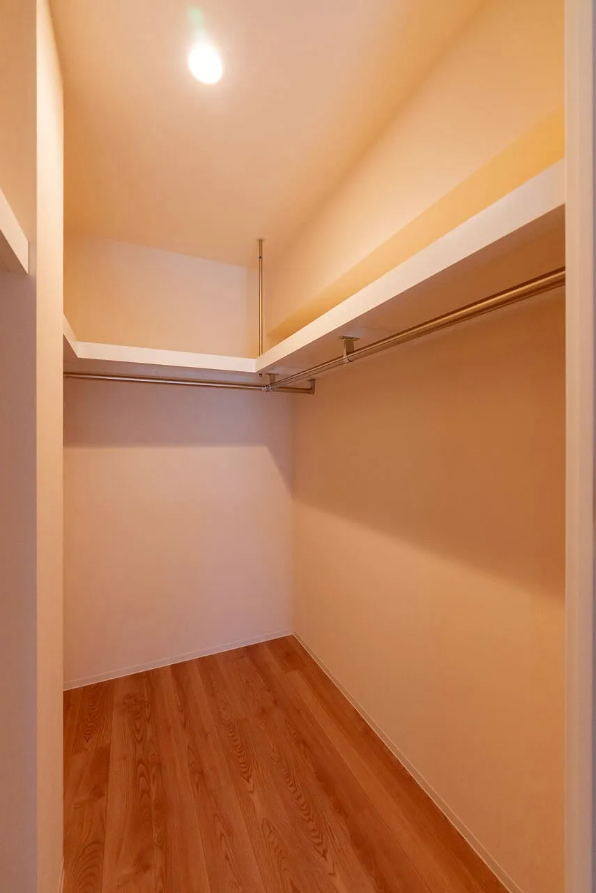 Mita Hijirizaka Garden Residence - Interior - ["Wood", "Fixture", "Flooring"]