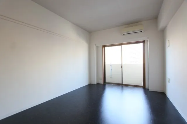 Sejoli Shimura Sakaue - Interior - ["Flooring", "Floor", "Ceiling"]