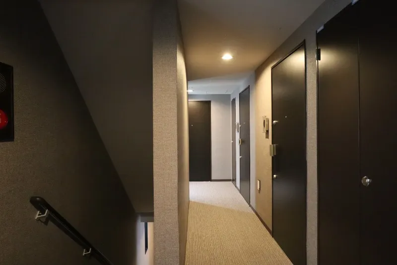 Atrio Flats Nakano - Interior - ["Building", "Door", "Wood"]