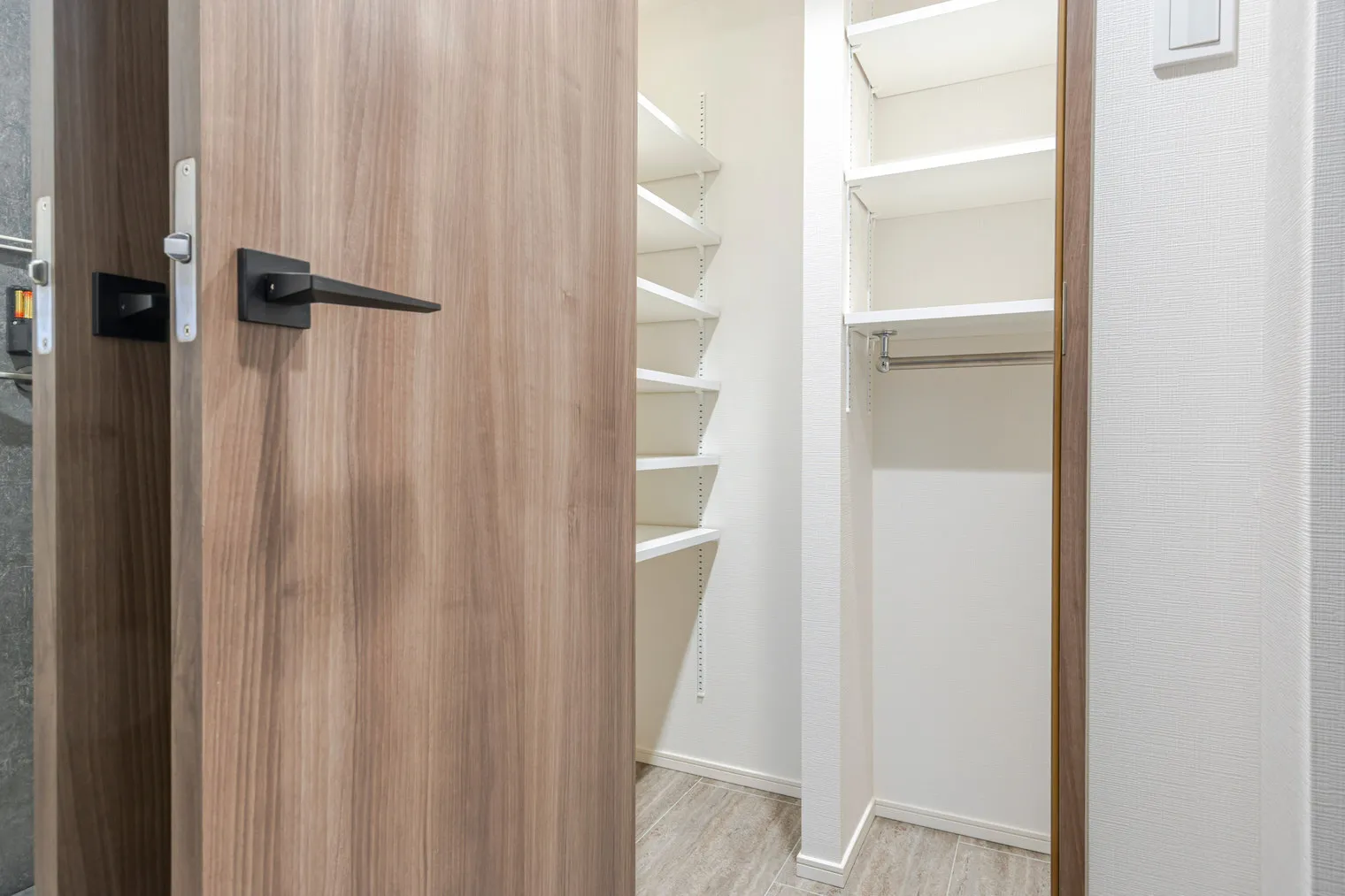 Live Casa Ochanomizu - Interior - []
