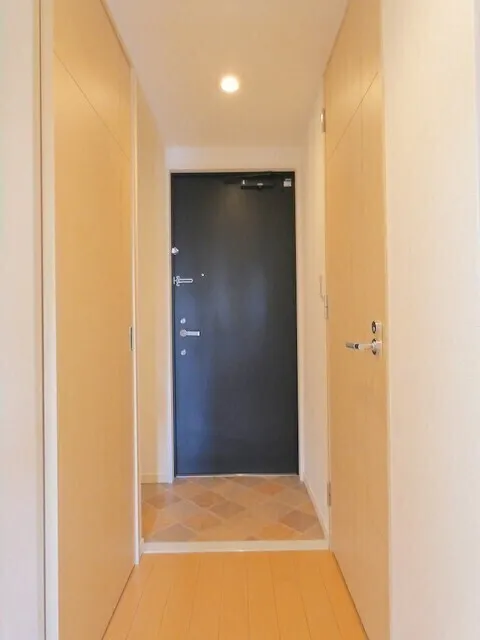 Orchid Residence Kagurazaka - Interior - ["Building", "Door", "Fixture"]