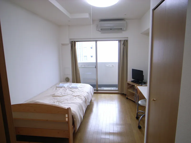 JAPT Mitsukoshimae - Interior - ["Room", "Bed", "Furniture"]