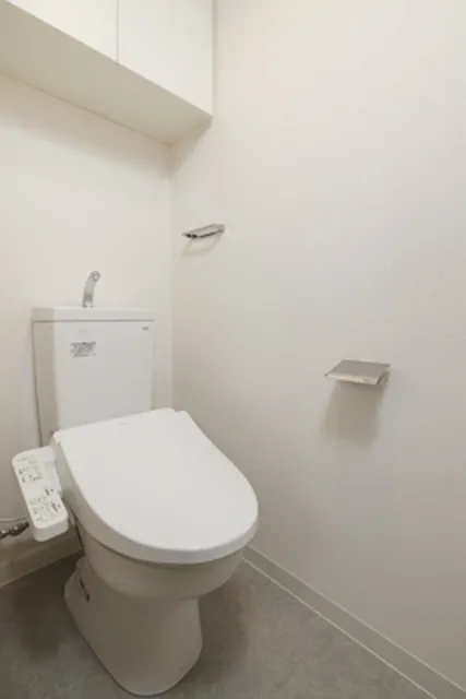 Live Garden Azumabashi - Interior - ["Toilet seat", "Plumbing fixture", "Toilet"]