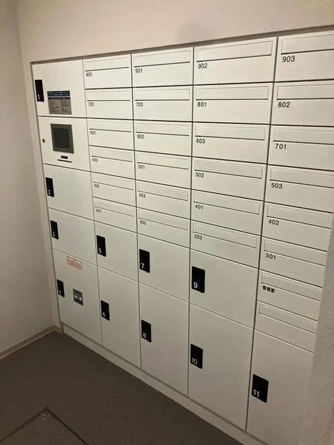 IPSE Tokyo Tsukishima - Exterior - ["Cabinetry", "Locker", "Wood"]