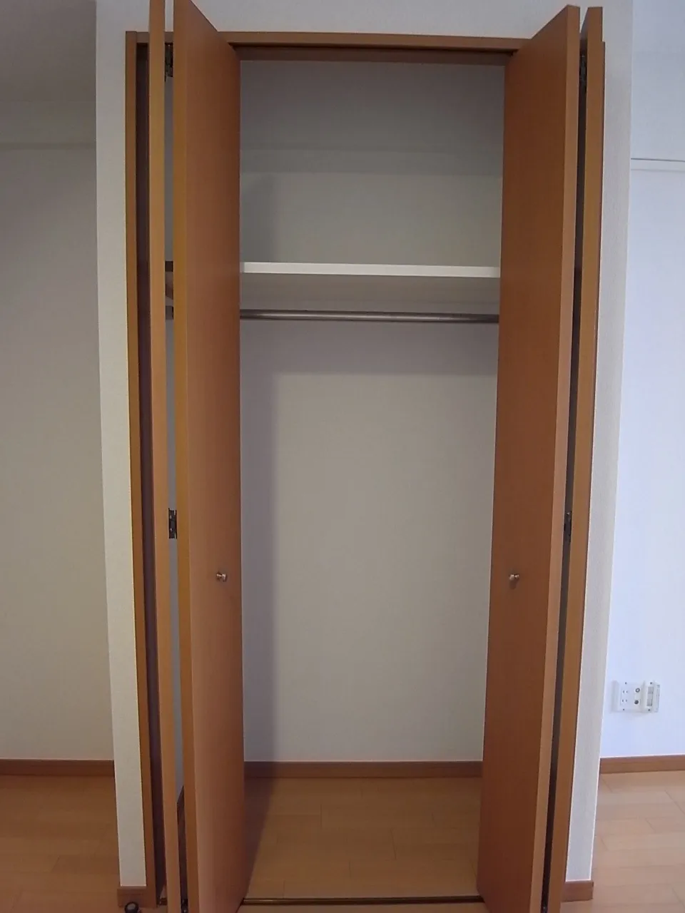 Roppongi Rise House - Interior - ["Wood", "Fixture", "Automotive exterior"]
