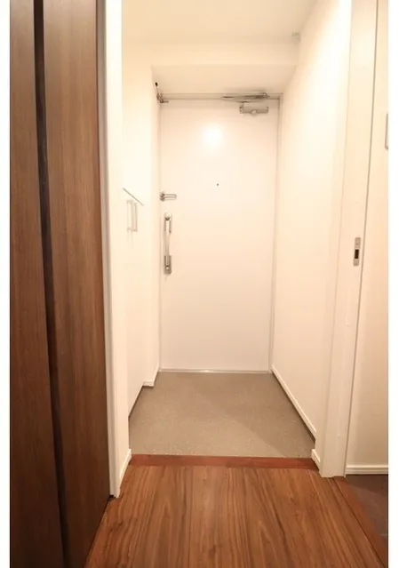 Well Square Ism Takaido - Interior - ["Flooring", "Floor", "Wood flooring"]