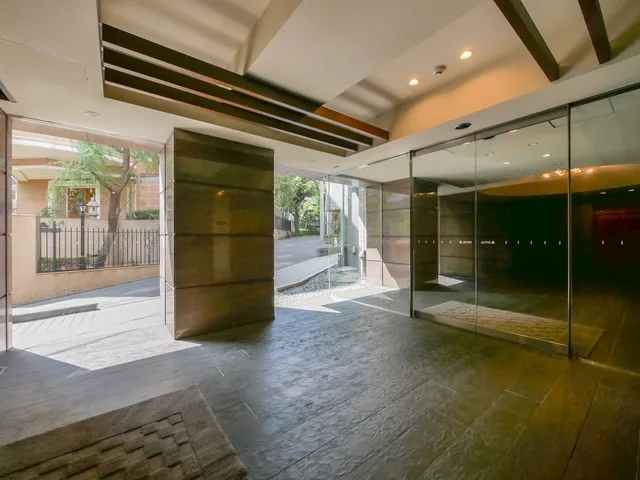 M Residence Shibuya Shinsen - Exterior - ["Flooring", "Ceiling", "Floor"]