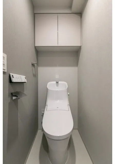 Azur Terrace Meguro Yakumo - Interior - ["Plumbing fixture", "Toilet", "Toilet seat"]