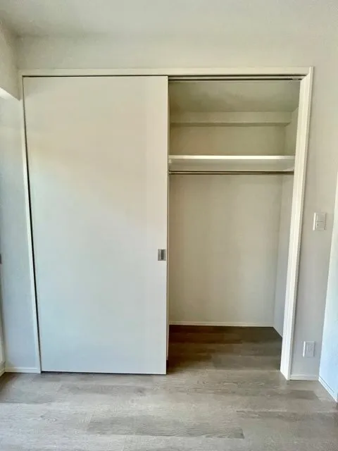 RESIDIA Monzen-Nakacho Place - Interior - ["Floor", "Flooring", "Door"]
