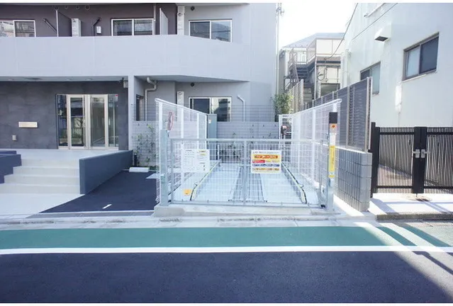 Latierra Toritsu Daigaku - Other - ["Composite material", "Metal", "Gate"]