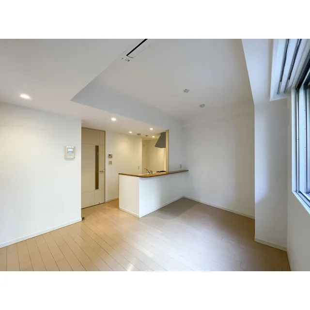 Orchid Residence Kagurazaka - Interior - ["Hall", "Wood", "Building"]