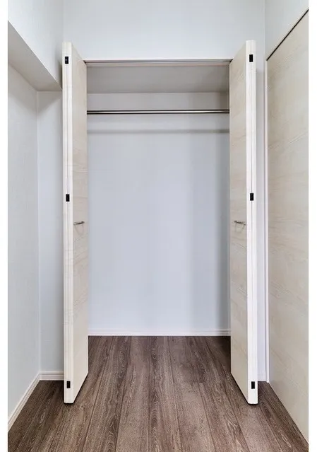 Gran Casa Hikifune II - Interior - ["Flooring", "Wood", "Floor"]