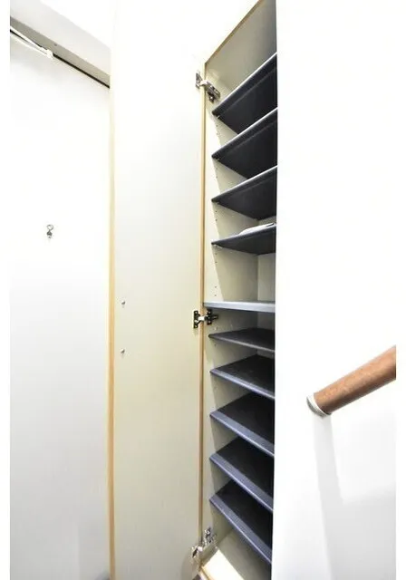 Covent Garden - Interior - ["Wood", "Flooring", "Shelving"]